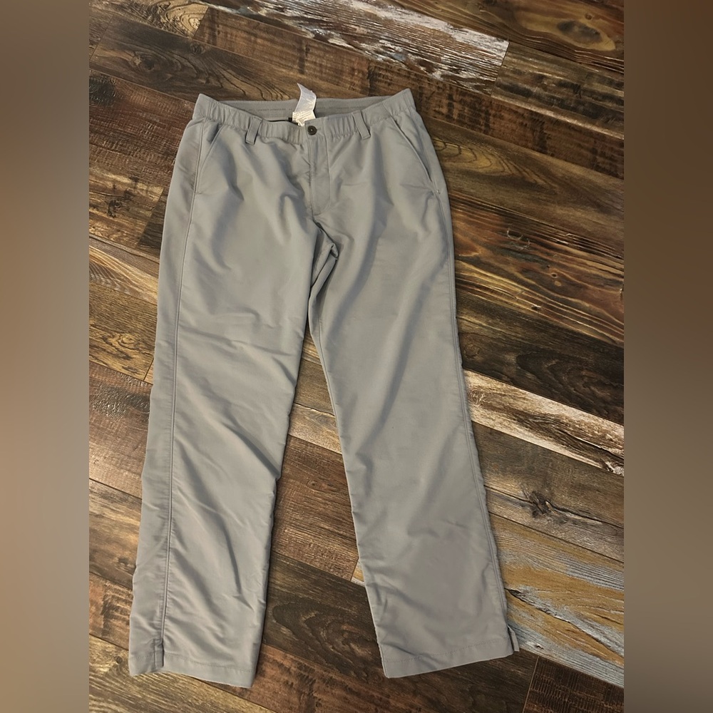 Men’s Under Armour golf pants. 38x32